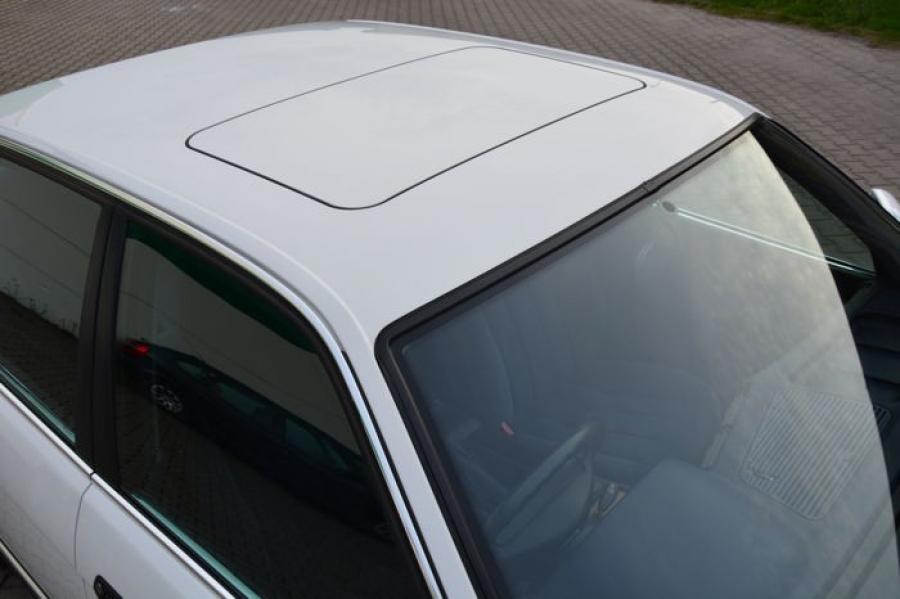 Детали экстерьера BMW 740i (E32) 1992 года  (UK) (фото 80 из 170)